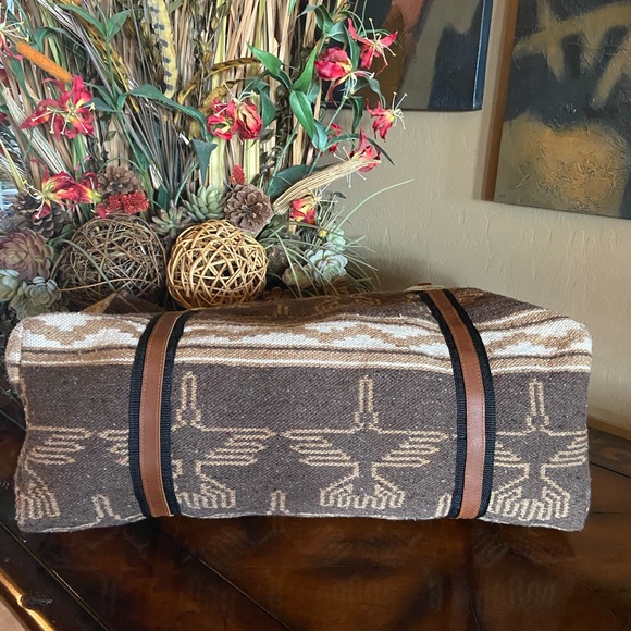 Southwestern Saddle Blanket duffle with fringe - Picture 5 of 6